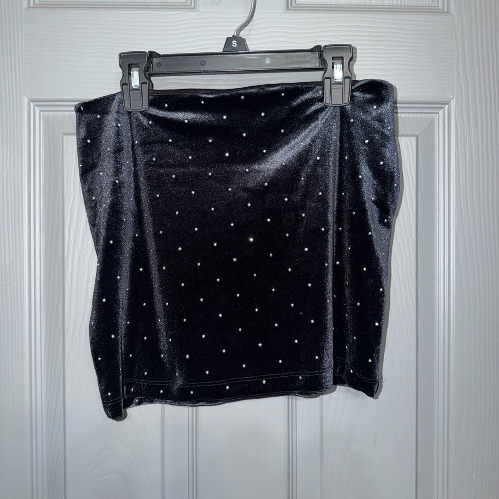 Forever 21 Black‎ Velvet Mini Skirt with Rhinestones